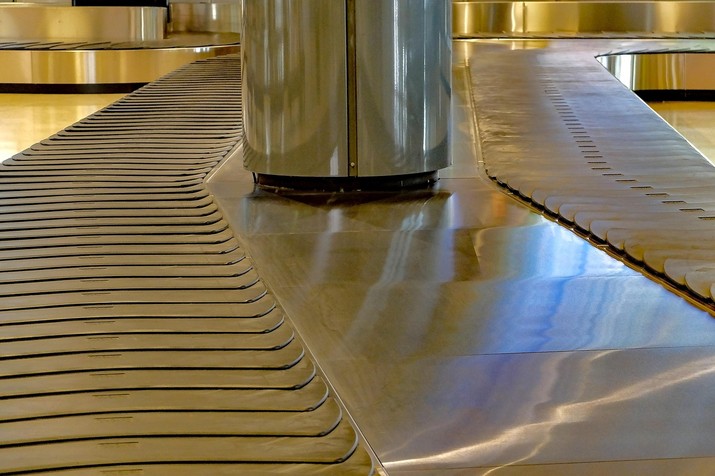 Airport Baggage Reclaim Carousel